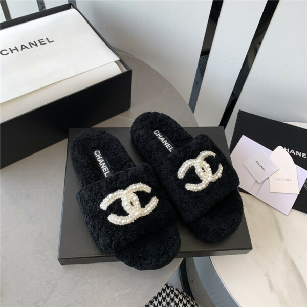 chanel fluffy slippers