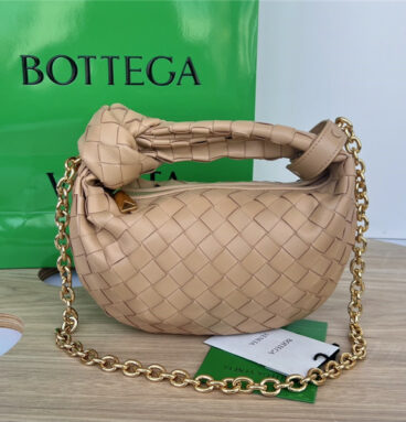 bottega veneta jodie with chain bag