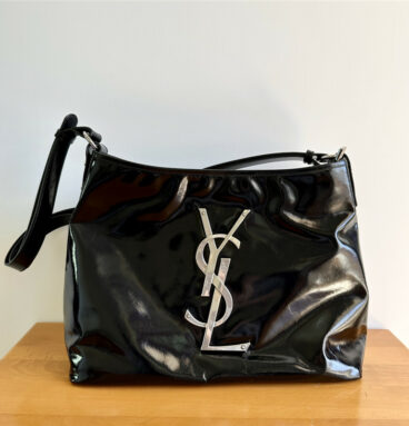 ysl logo shoulder leather bag