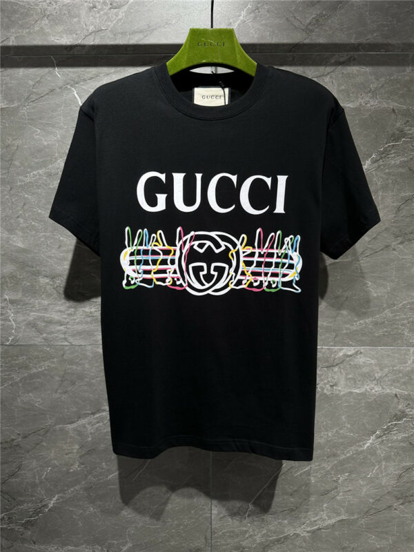 gucci line rabbit t shirt