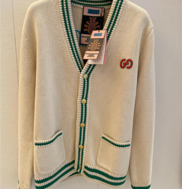 gucci pineapple rose knitted cardigan