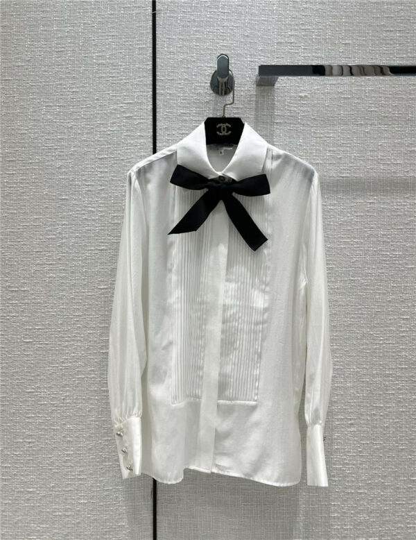 Chanel court style black ribbon shirt