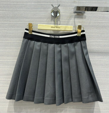 miumiu retro British style super short pleated skirt