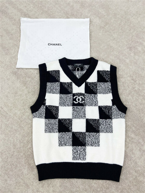 Chanel black and white checkerboard cashmere vest