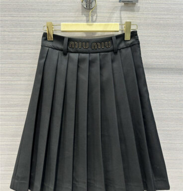 miumiu retro British style mid-length pleated skirt
