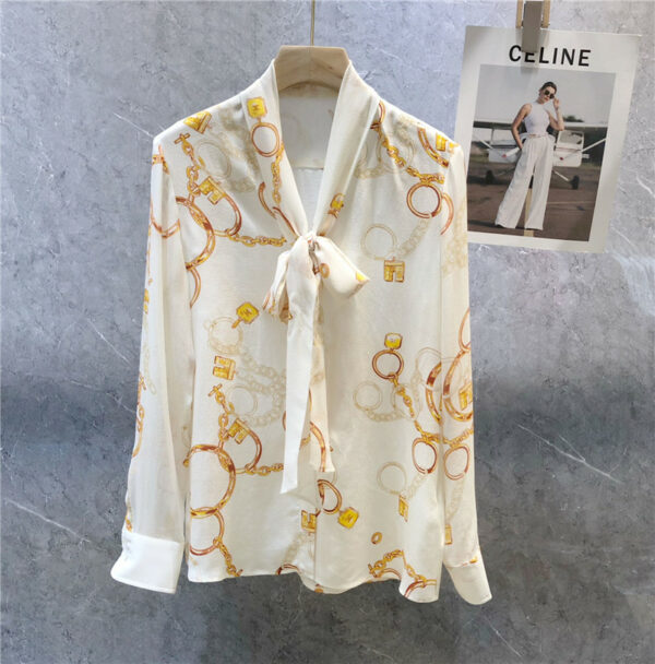 celine age-reducing all-match tie shirt