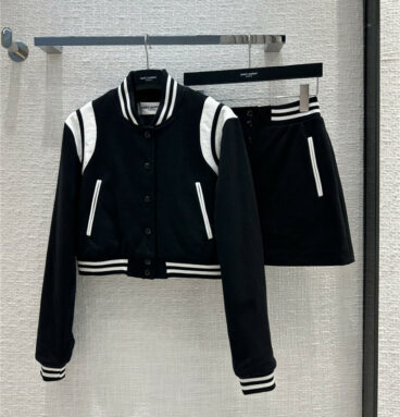 YSL short jacket + A word skirt suit