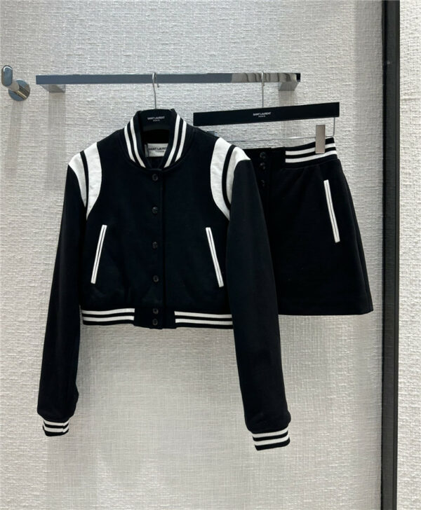 YSL short jacket + A word skirt suit