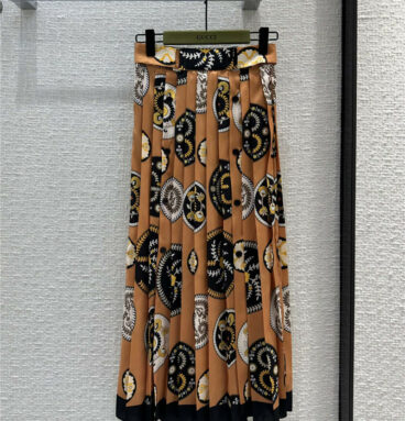 gucci paisley print pleated skirt