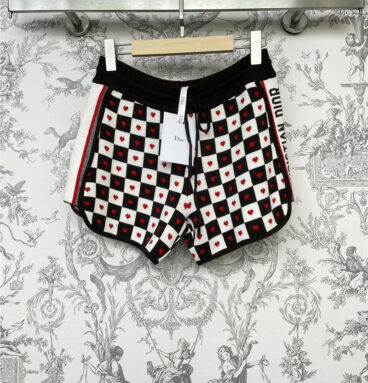 Dior early spring limited knitted shorts