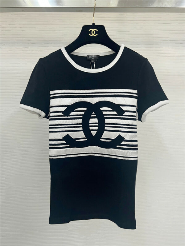 Chanel open back knitted T-shirt