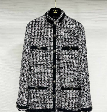 Chanel four-pocket collar soft tweed jacket