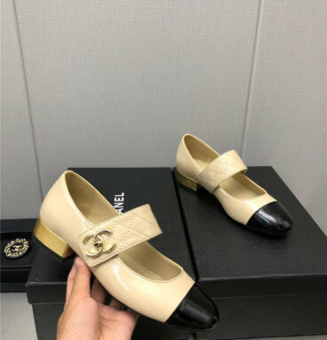 Chanel classic color matching elements large logo shoes