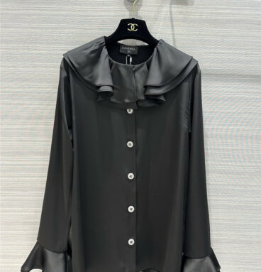 Chanel early spring new court style lace collar shirt