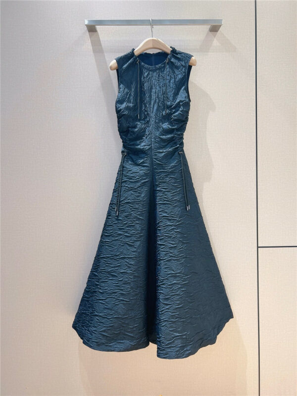 Dior simple and versatile navy blue sleeveless dress