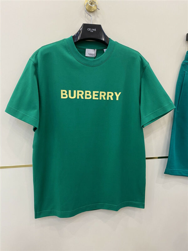 Burberry Vintage Simple Crew Neck Shirt