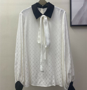 Chanel new lapel ribbon silk shirt