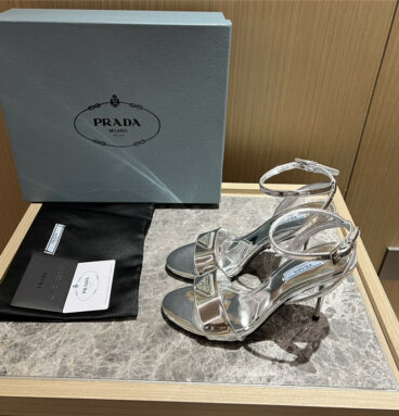 Prada early spring new popular style sandals