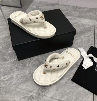 Chanel explosion Iogo slippers