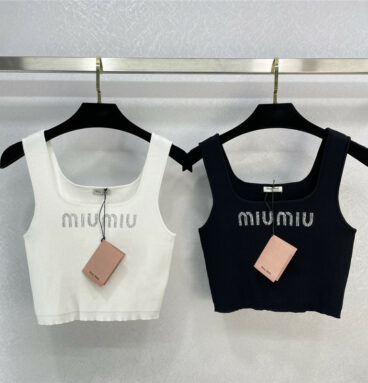 miumiu alphabet cropped sweater