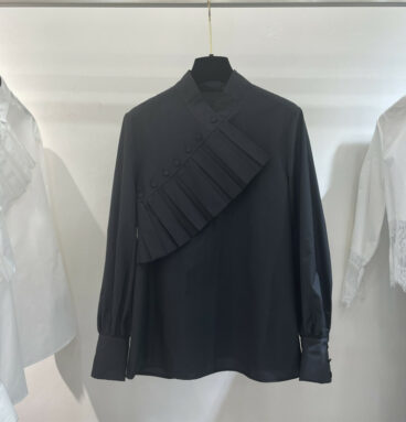gucci spring and summer new pleated shirt