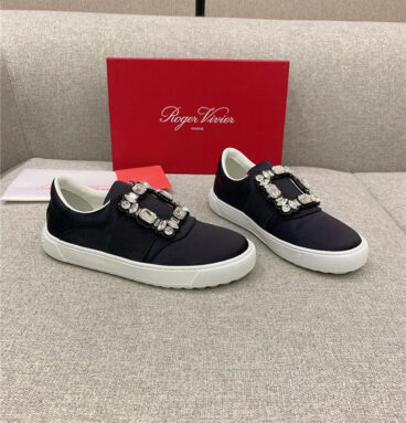 Roger vivier new diamond buckle casual shoes