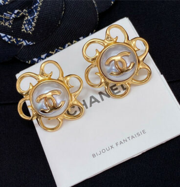 Chanel sunflower double c pearl earrings
