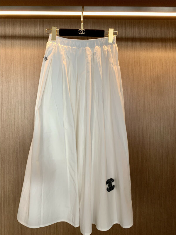 chanel white skirt
