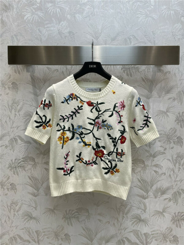 dior floral embroidered short-sleeved sweater