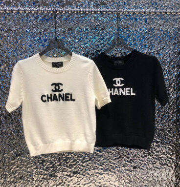 Chanel new short sleeve knitted top