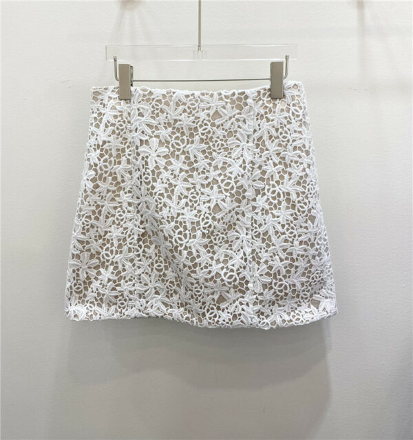 CHANEL water -soluble lace embroidered skirt