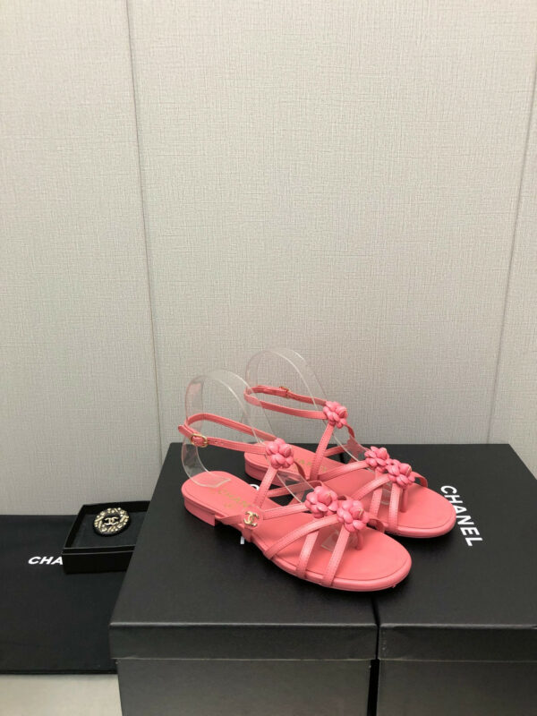 chanel classic chain accessories flower sandals