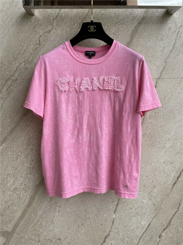 chanel pink short sleeve t-shirt