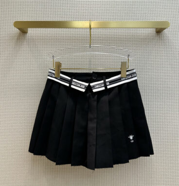 dior pleated shorts