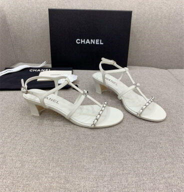 Chanel new chain chunky heel sandals
