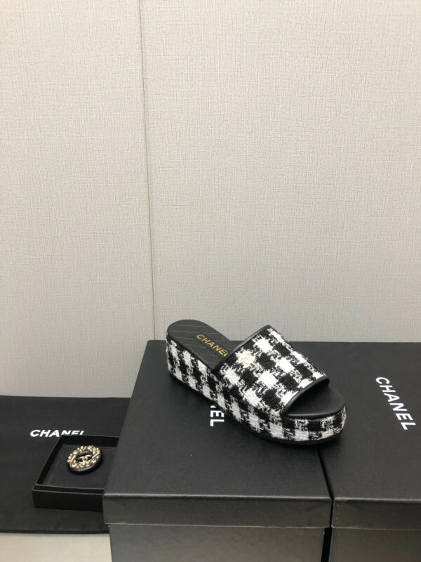 Chanel rubber outsole high imitation water platform slippers