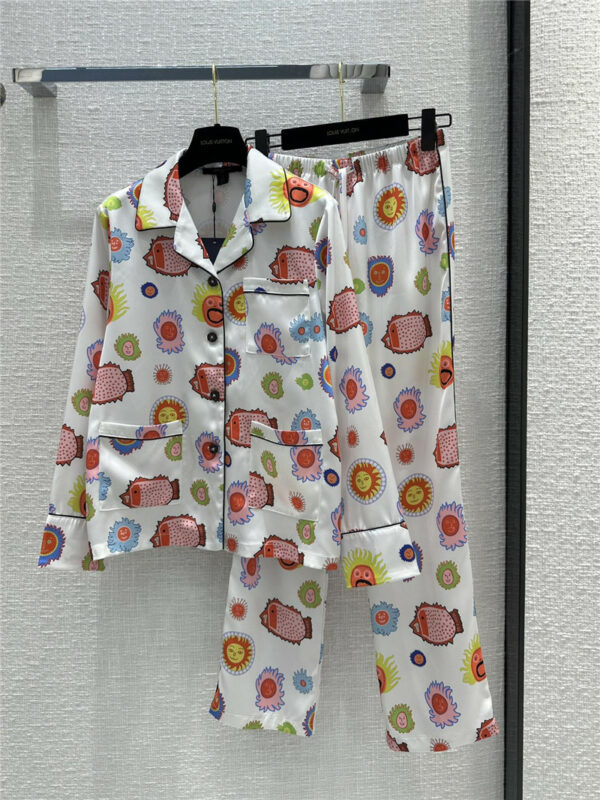 louis vuitton LV Yayoi Kusama joint series pajama style suit