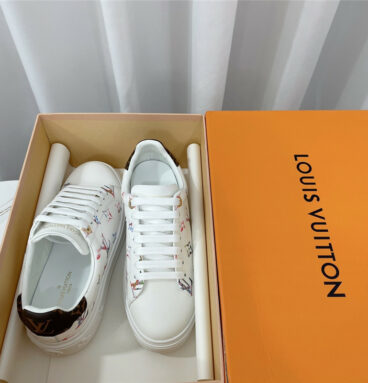 louis vuitton LV classic printed white shoes