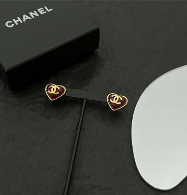 Chanel middle-aged double C earrings