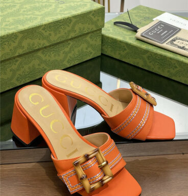 gucci chunky heel bamboo buckle sandals