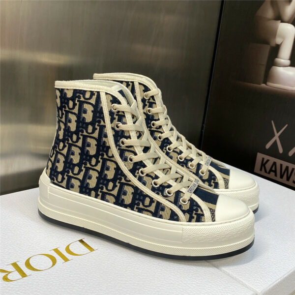 dior couple models thick bottom strap high top casual shoes