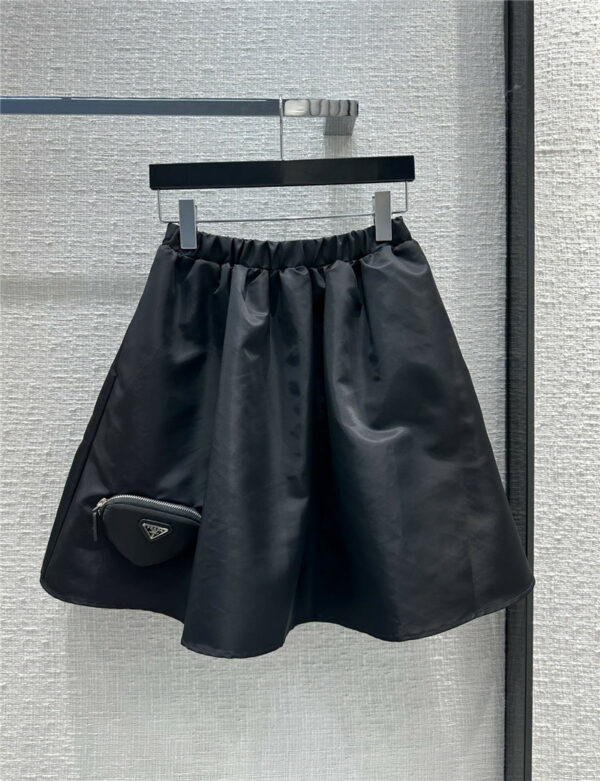Prada spring and summer new nylon short skirt