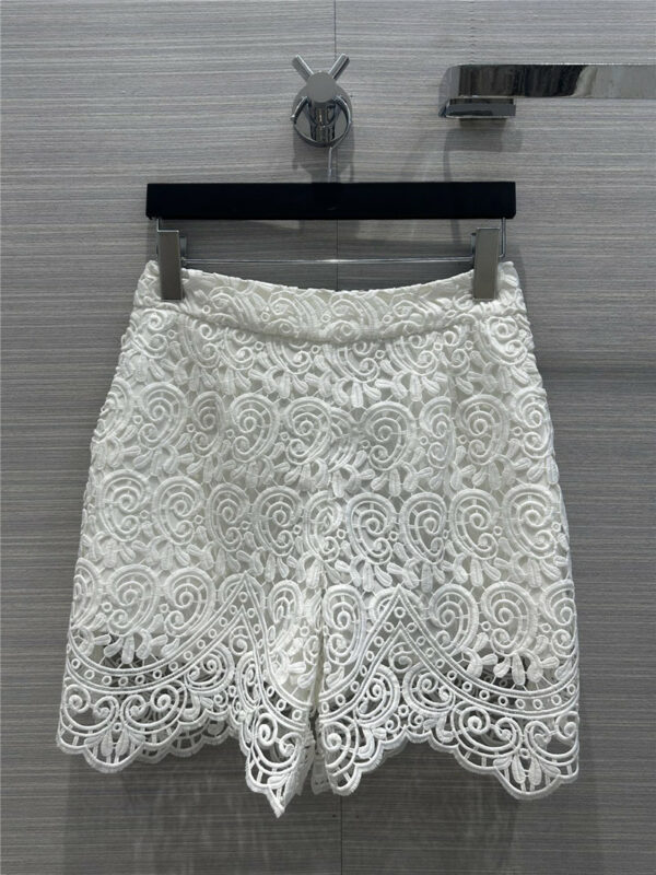 Burberry lace and floral embroidered shorts