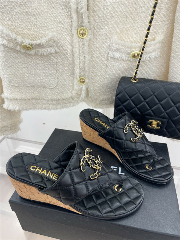 chanel rhombus CC logo chain buckle slippers