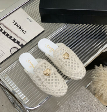 chanel hollow Roman slippers
