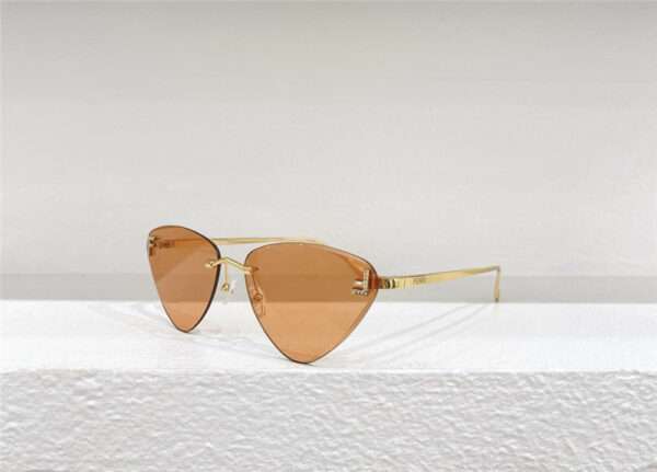 fendi new fashion show triangle sunglasses