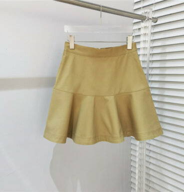 Dior khaki solid color 𝐀 word high waist skirt