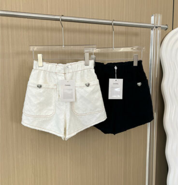 Chanel three-dimensional lozenge elastic waist denim shorts