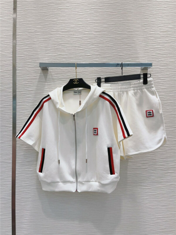 miumiu age-reducing college style casual sports suit