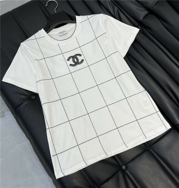 Chanel embroidered round neck T-shirt